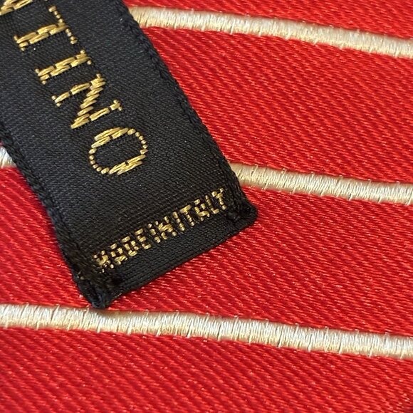 Vintage Valentino Cravatte 100% silk Tie Red Gold Stripe Made In Italy Office - Picture 5 of 10